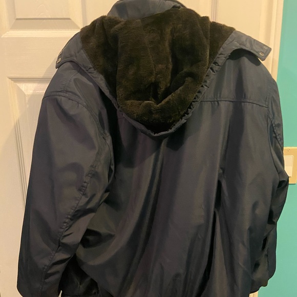 Classic Jacket - Picture 4 of 13